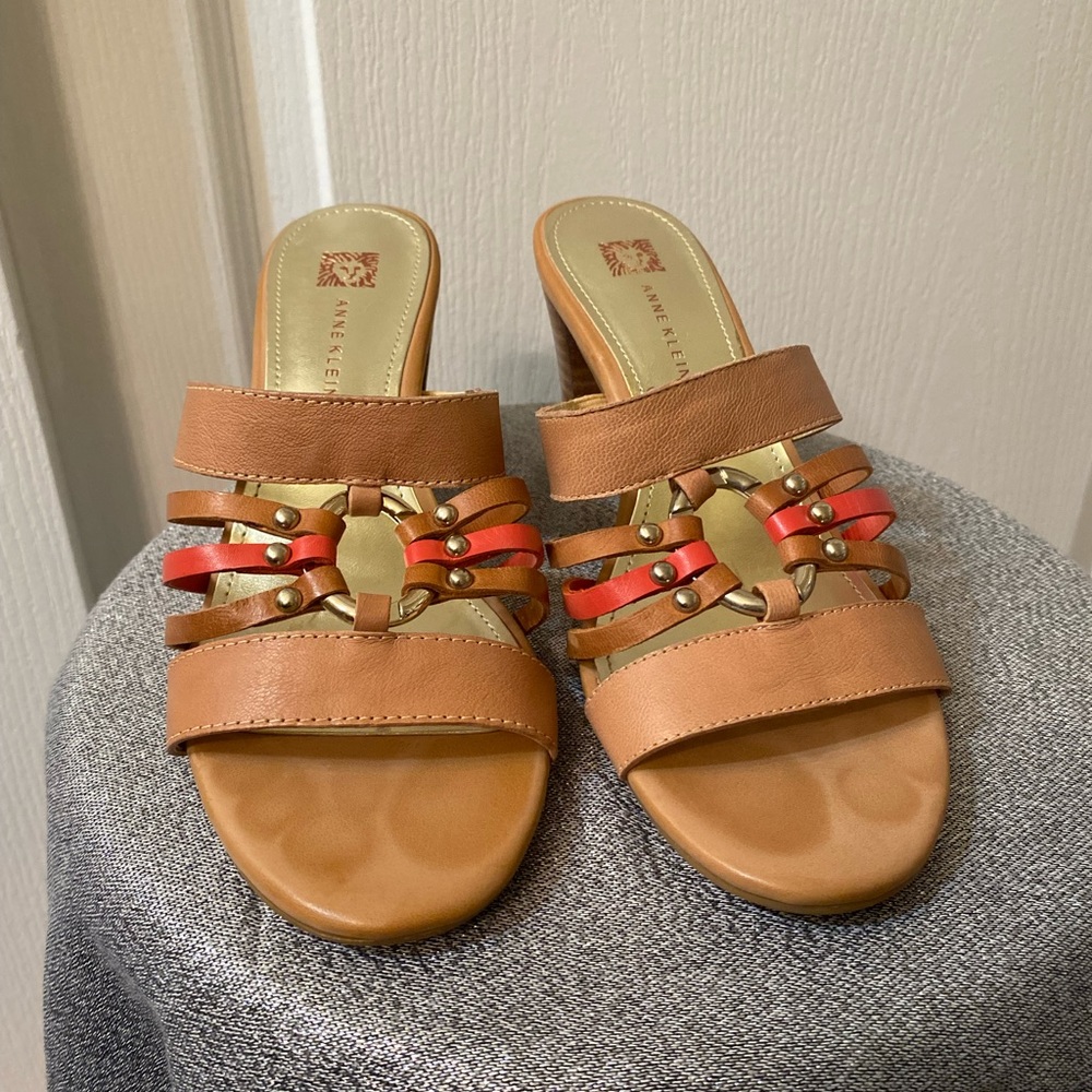 Anne Klein - Size 7.5 - 3 inches